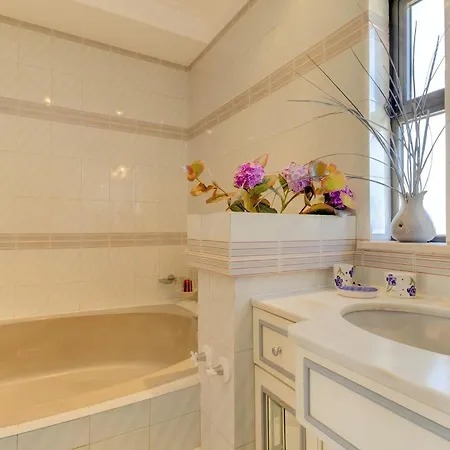 Casa Vilamoura: 5-bedroom With Ac And Pool Near Villa Vilamoura