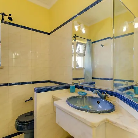 Villa Casa Vilamoura: 5-bedroom With Ac And Pool Near *