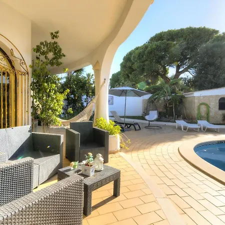 Casa Vilamoura: 5-bedroom With Ac And Pool Near Villa