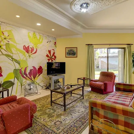 Casa Is A Lovely 5 Bedroom With Ac And Private Pool Within Easy Distance Of Of V Villa Vilamoura