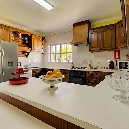Villa Casa Is A Lovely 5 Bedroom With Ac And Private Pool Within Easy Distance Of Of V