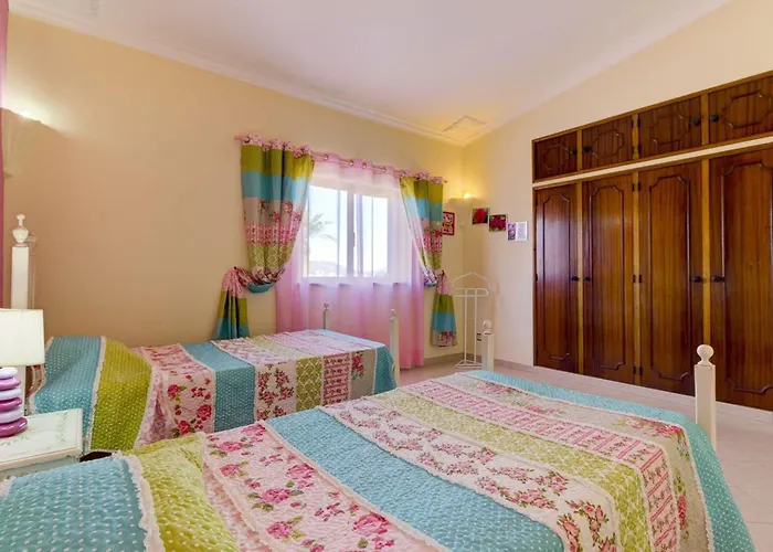 Casa Vilamoura: 5-bedroom With Ac And Pool Near Villa