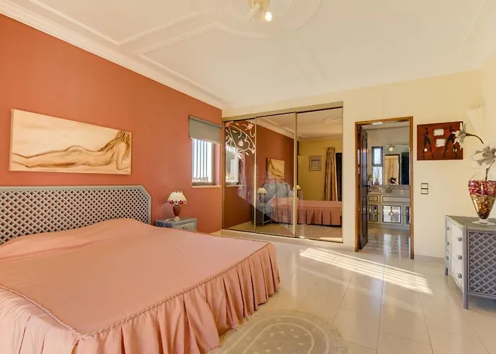 Casa Vilamoura: 5-bedroom With Ac And Pool Near Vilamoura