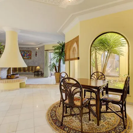 Villa Casa Is A Lovely 5 Bedroom With Ac And Private Pool Within Easy Distance Of Of V Vilamoura
